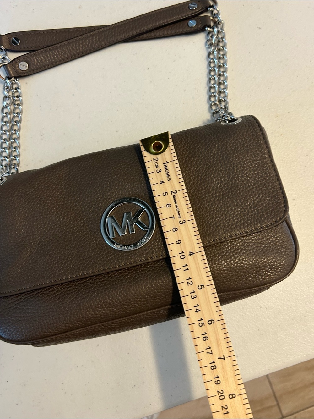 Michael Kors Vintage Y2K Taupe Pebbled Leather Shoulder Bag with Silver Chain - Picture 12 of 13